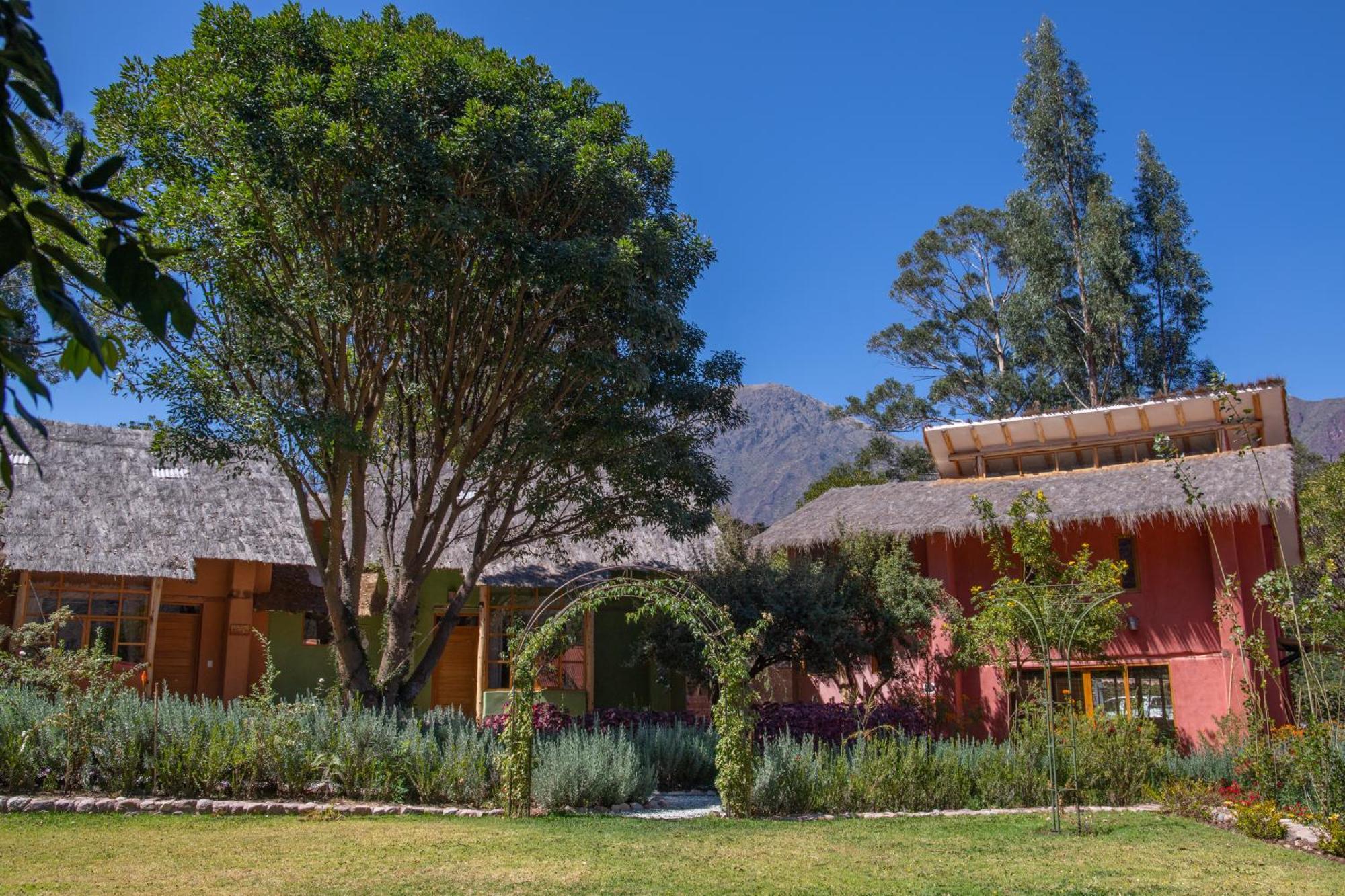 Arbol De La Vida Hotel Huaran Exterior foto